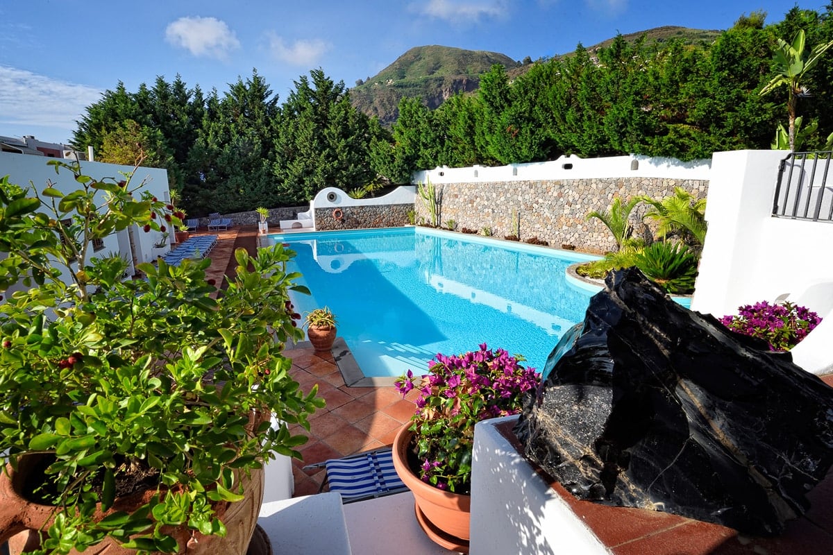 Italien Liparische Inseln Hotel Gattopardo Park Pool