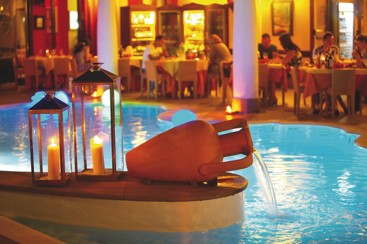Italien Liparische Inseln Grand Hotel Arciduca Pool Restaurant