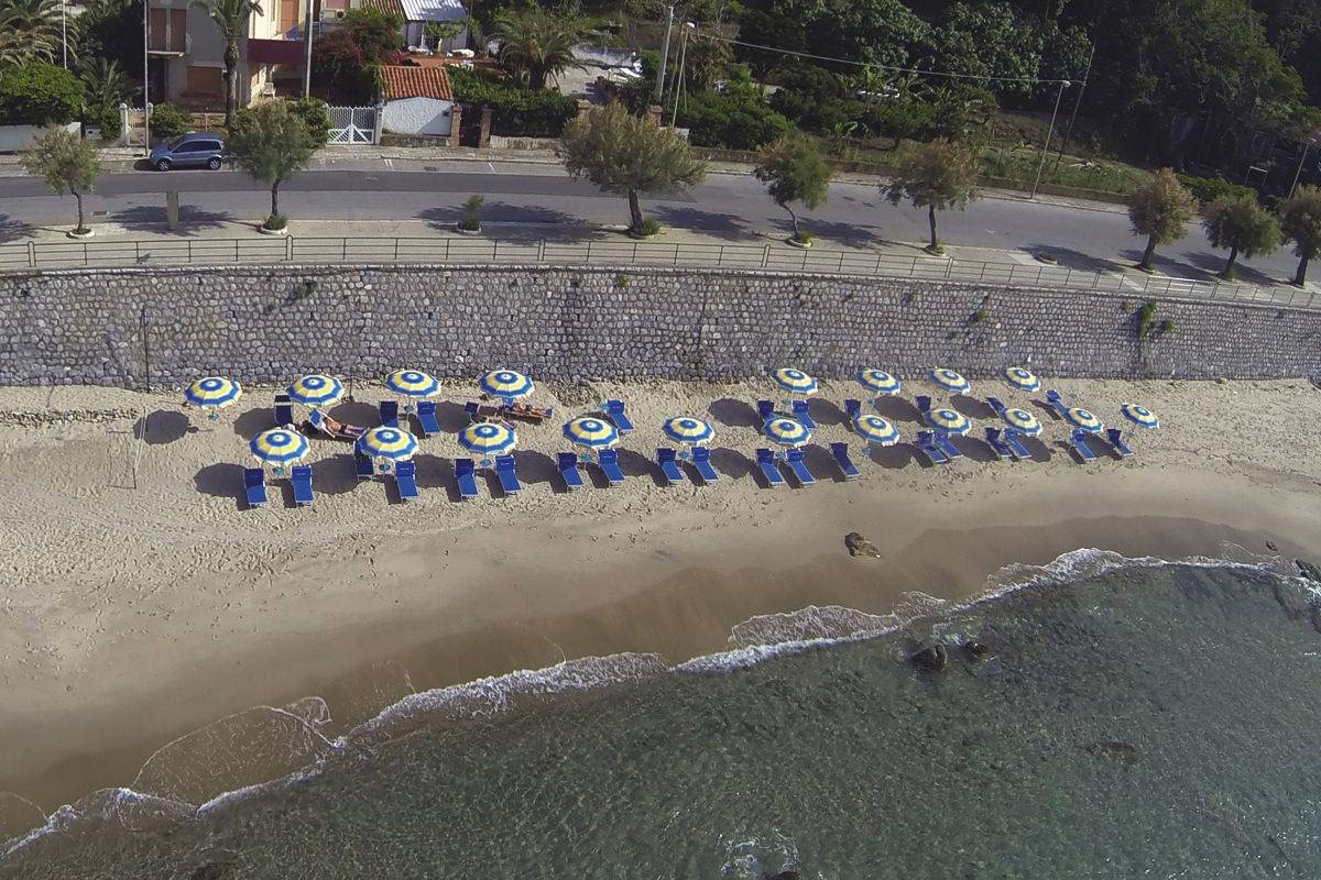 Italien Sizilien Hotel Tourist Strand