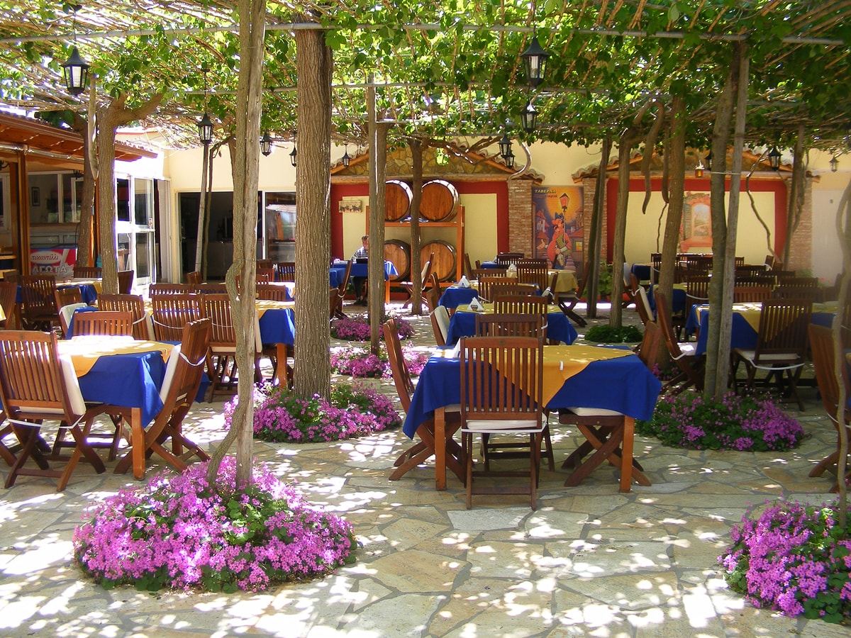 Griechenland Peloponnes Lintzi Taverne